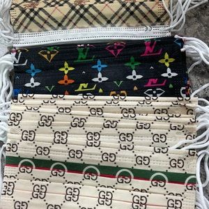 Disposable 3 ply fashion face mask. 30 per pack